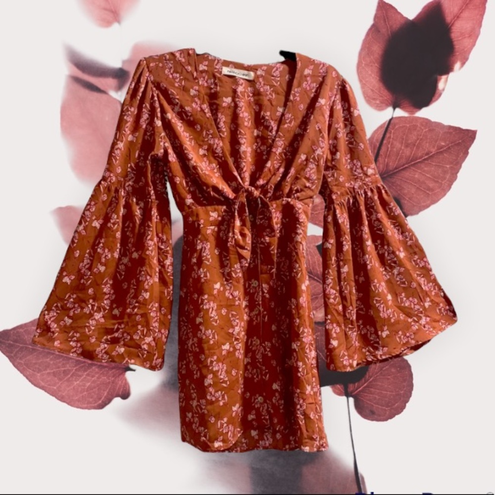 Nikki & Erin floral button flare sleeve Dress